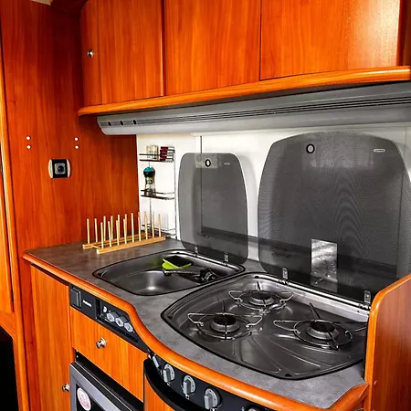 Campervan Romantic Getaway In Old Town
